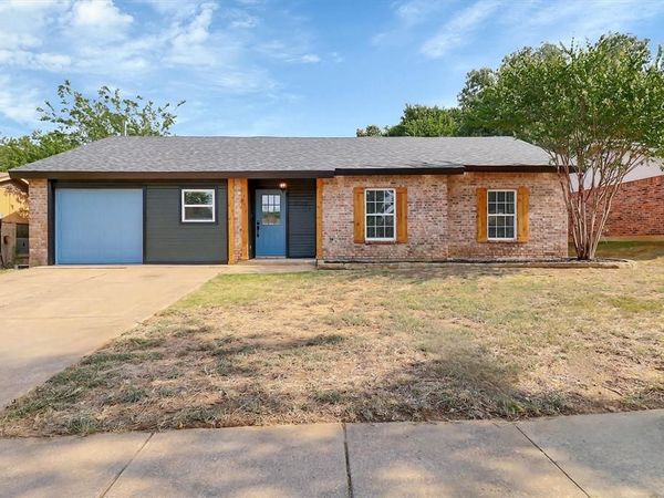 1913 Sandra Kay Lane, Arlington, TX 76015