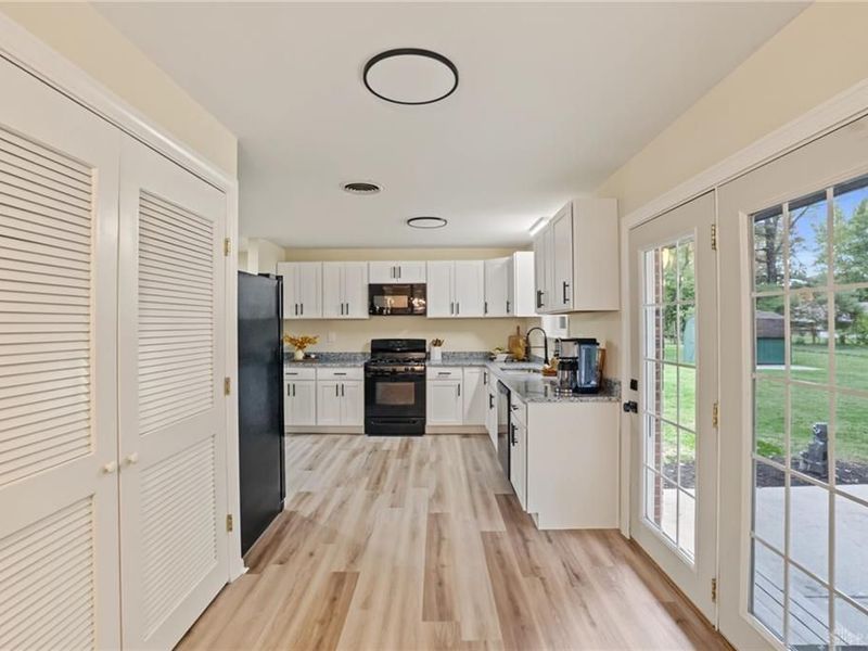 5430 David Drive, Tipp City, OH 45371 Photo 14