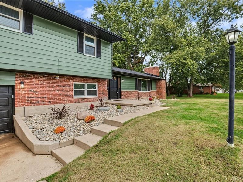 5430 David Drive, Tipp City, OH 45371 Photo 4