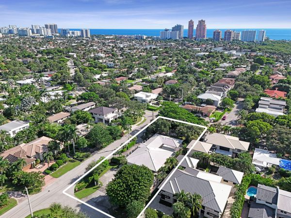 2600 NE 21st Street, Fort Lauderdale, FL 33305