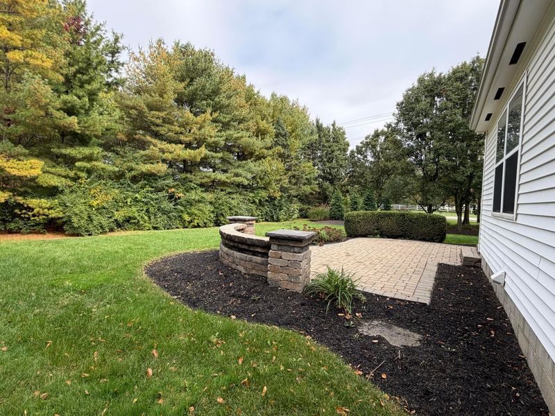 6202 Kendall Ridge Boulevard, Dublin, OH 43016 Photo 5