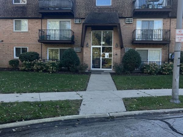 4809 W Engle Road , Unit 1B, Alsip, IL 60803