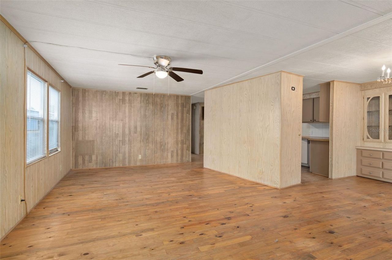 137 Pine Tree Drive , Debary, FL 32713 Photo