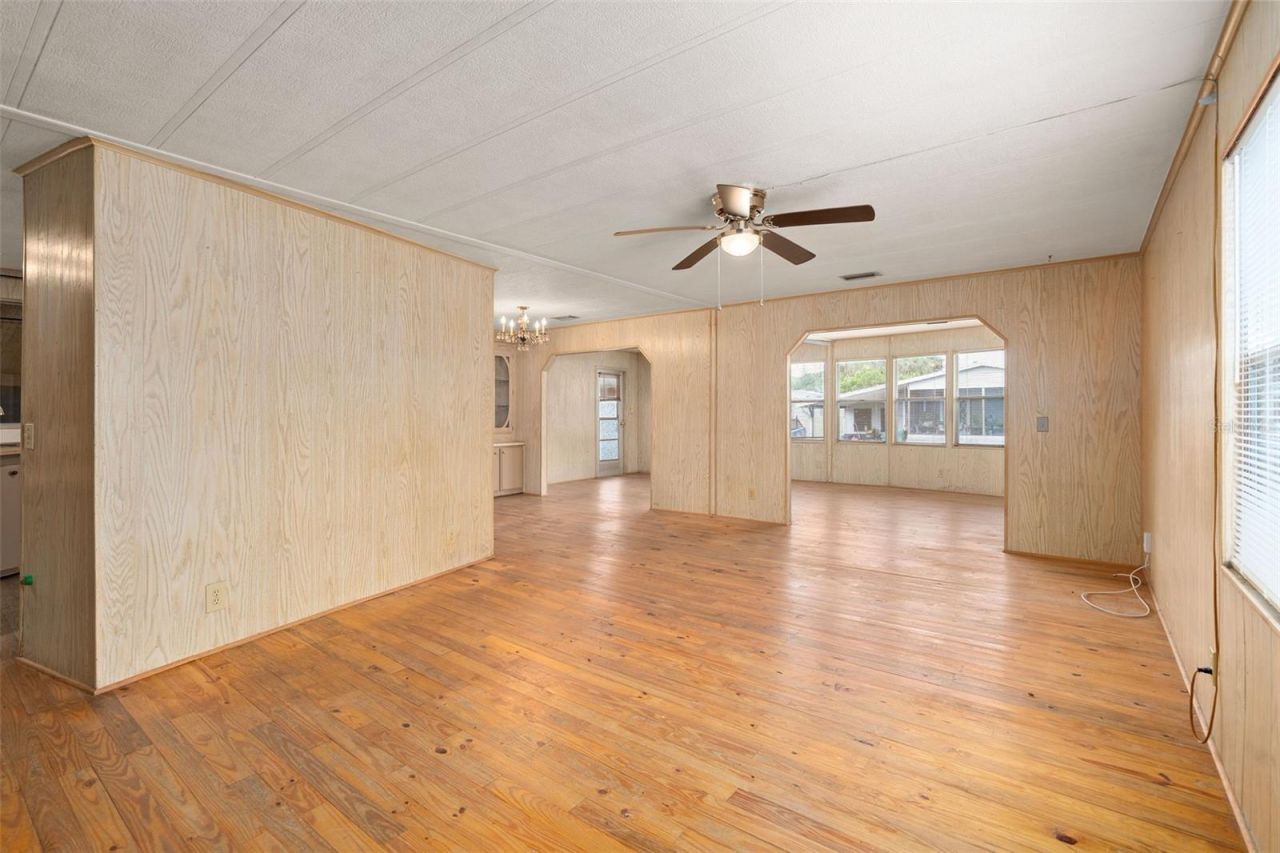 137 Pine Tree Drive , Debary, FL 32713 Photo