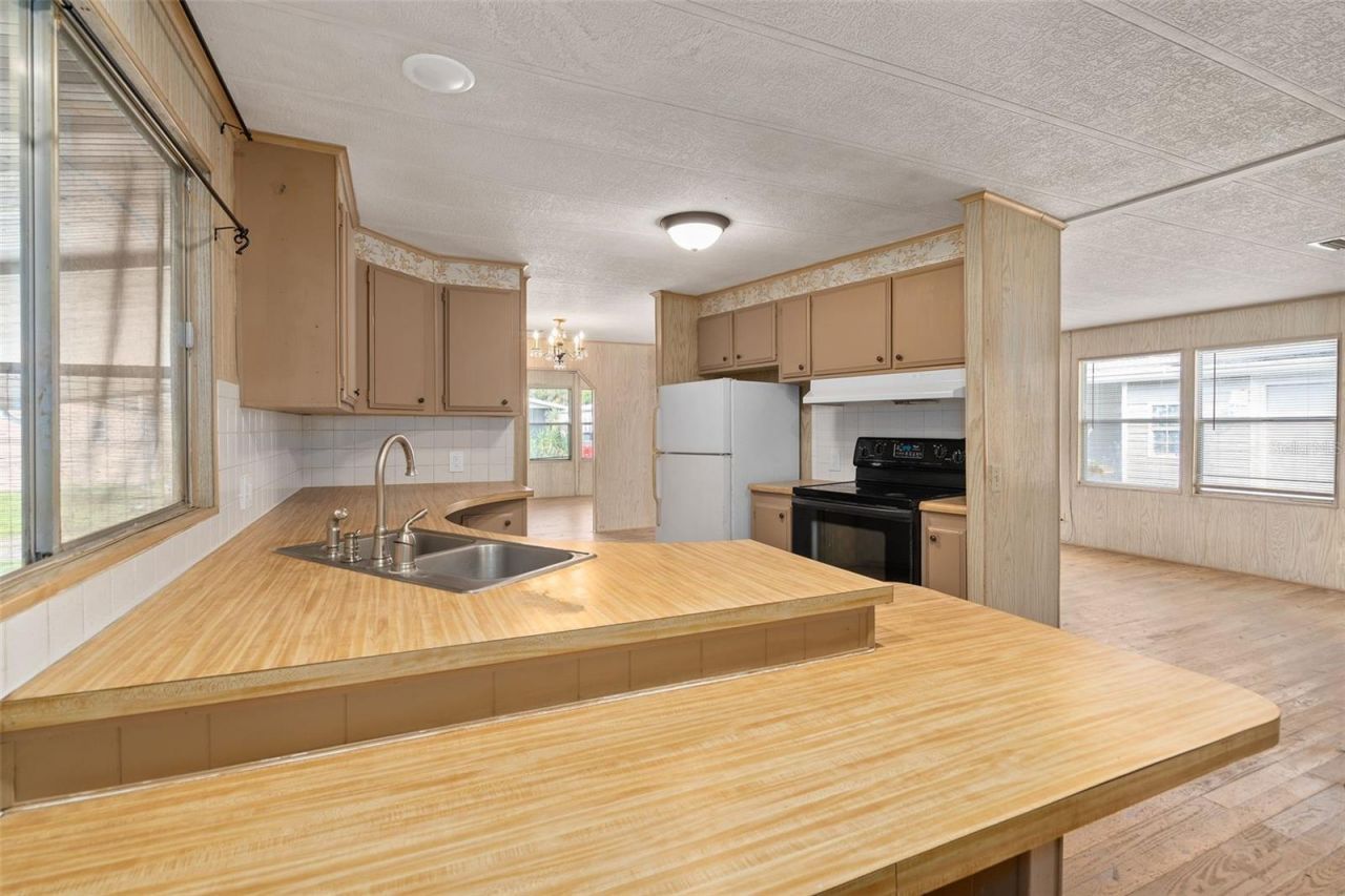 137 Pine Tree Drive , Debary, FL 32713 Photo