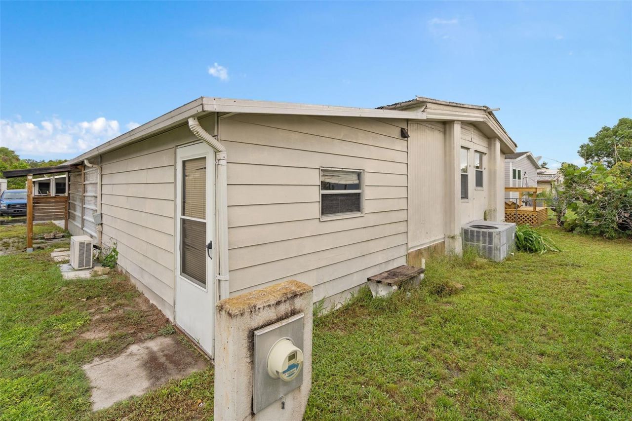 137 Pine Tree Drive , Debary, FL 32713 Photo