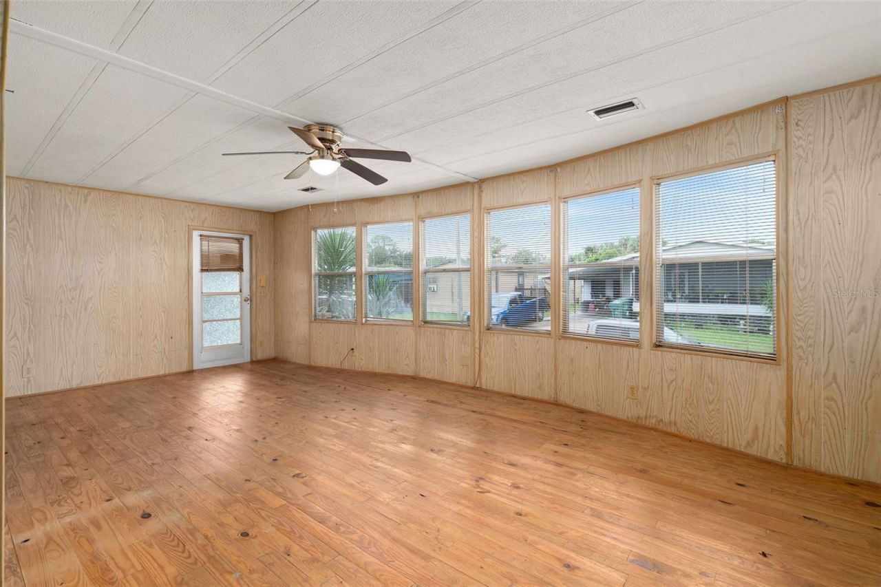 137 Pine Tree Drive , Debary, FL 32713 Photo