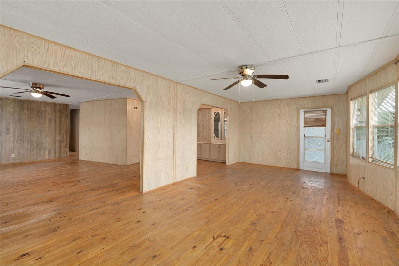137 Pine Tree Drive , Debary, FL 32713 Photo
