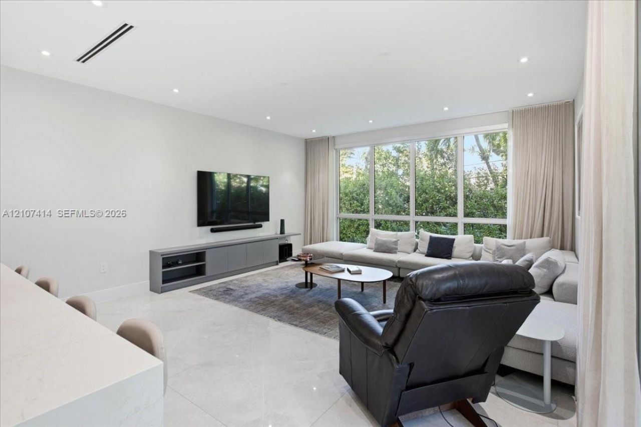 315 Cypress Dr , Key Biscayne, FL 33149 Photo