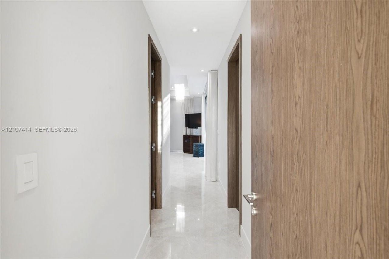 315 Cypress Dr , Key Biscayne, FL 33149 Photo