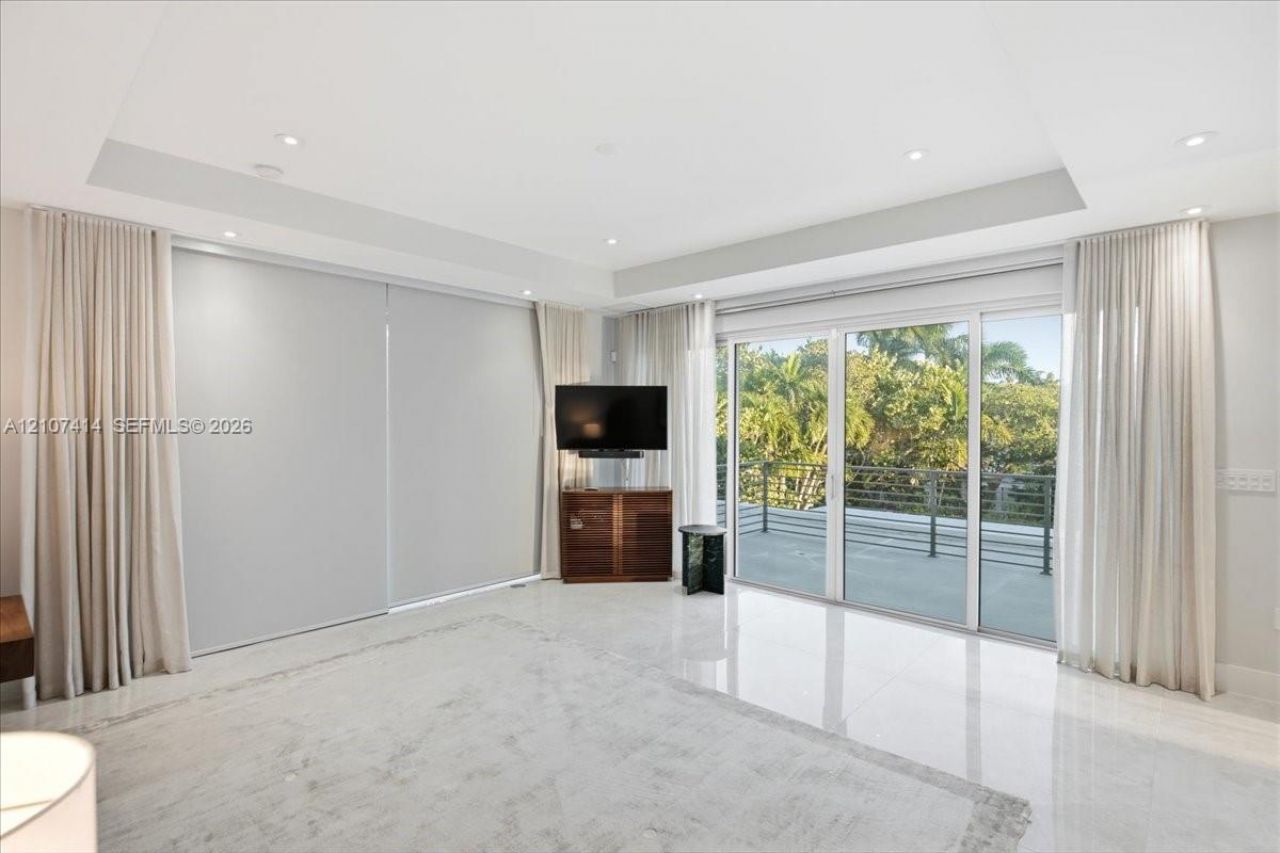 315 Cypress Dr , Key Biscayne, FL 33149 Photo