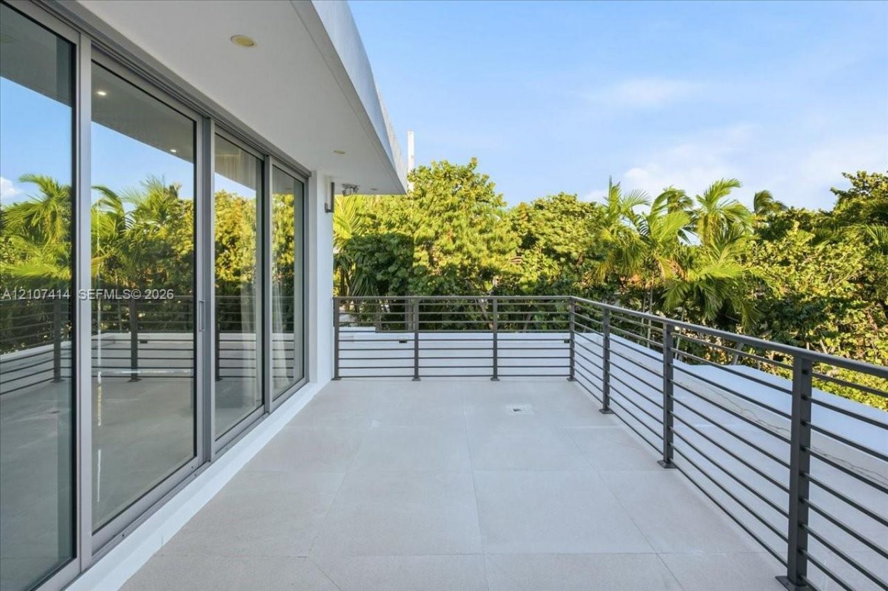 315 Cypress Dr , Key Biscayne, FL 33149 Photo