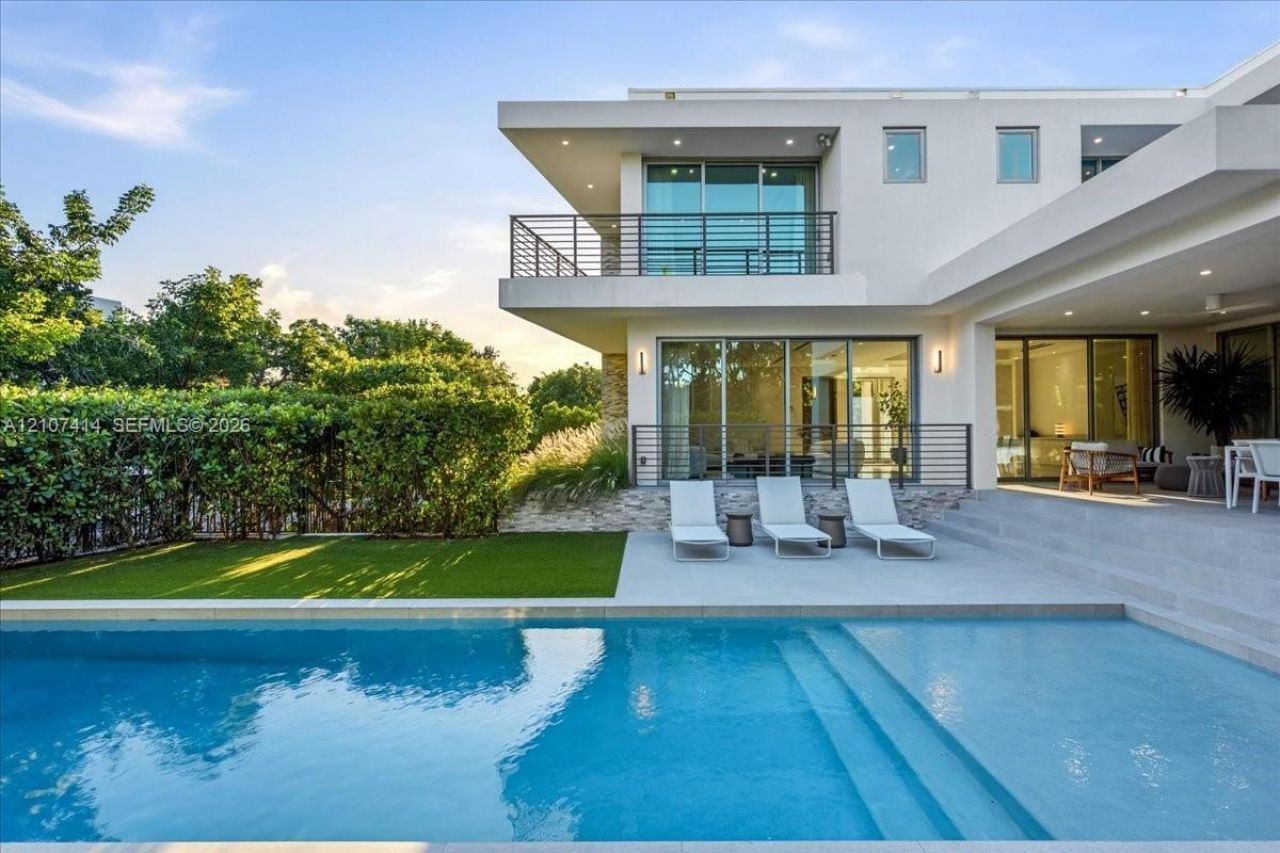 315 Cypress Dr , Key Biscayne, FL 33149 Photo