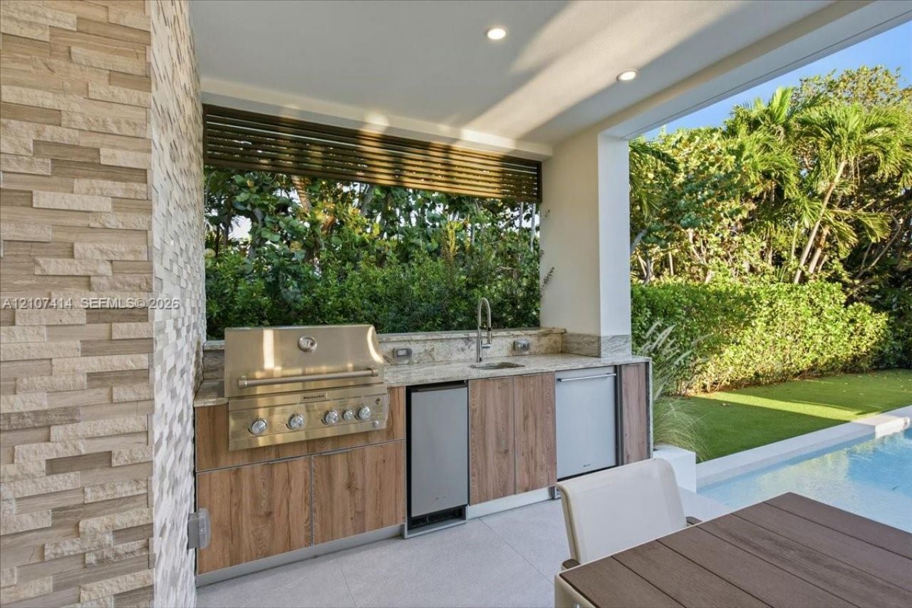315 Cypress Dr , Key Biscayne, FL 33149 Photo