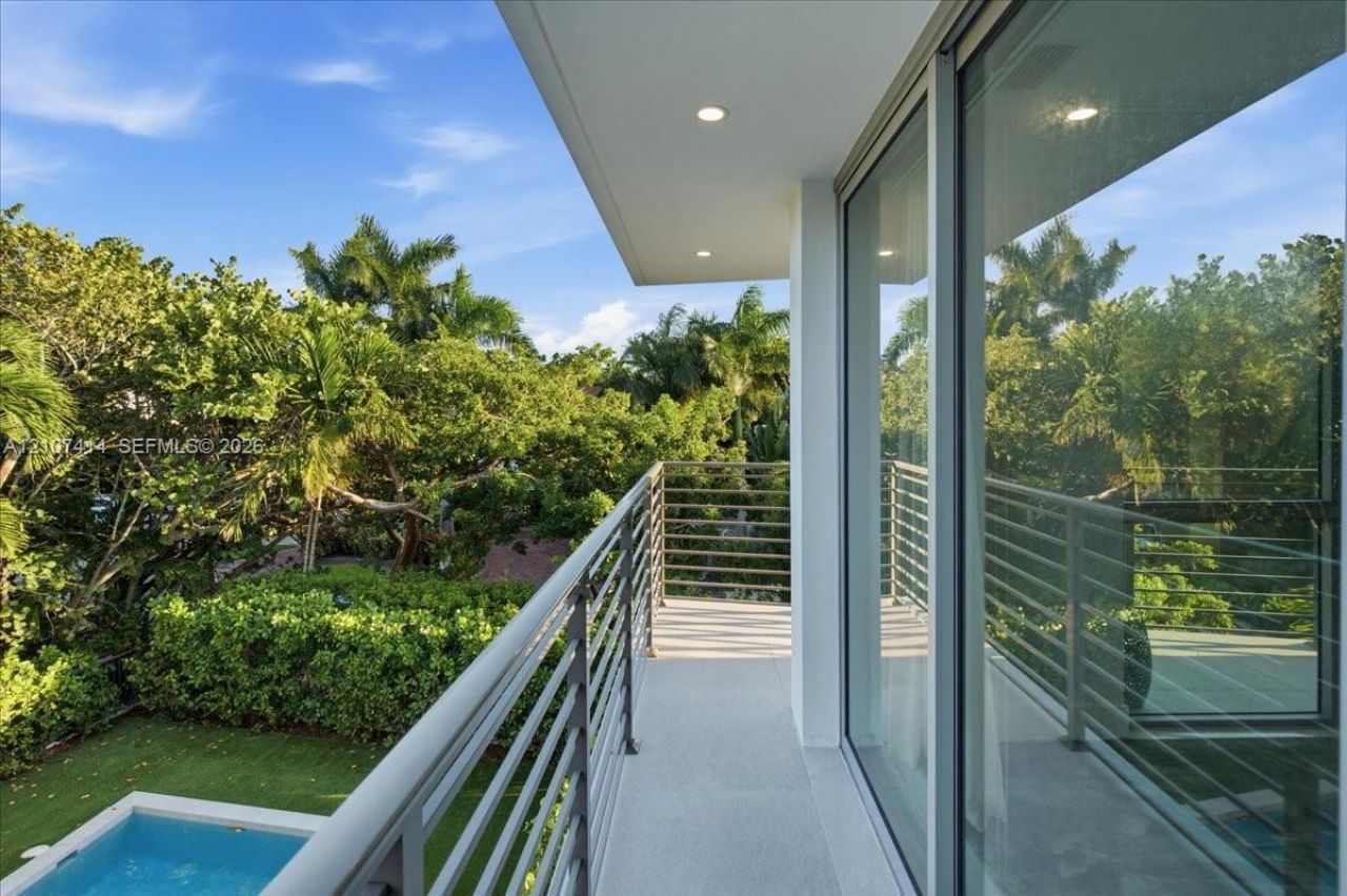 315 Cypress Dr , Key Biscayne, FL 33149 Photo