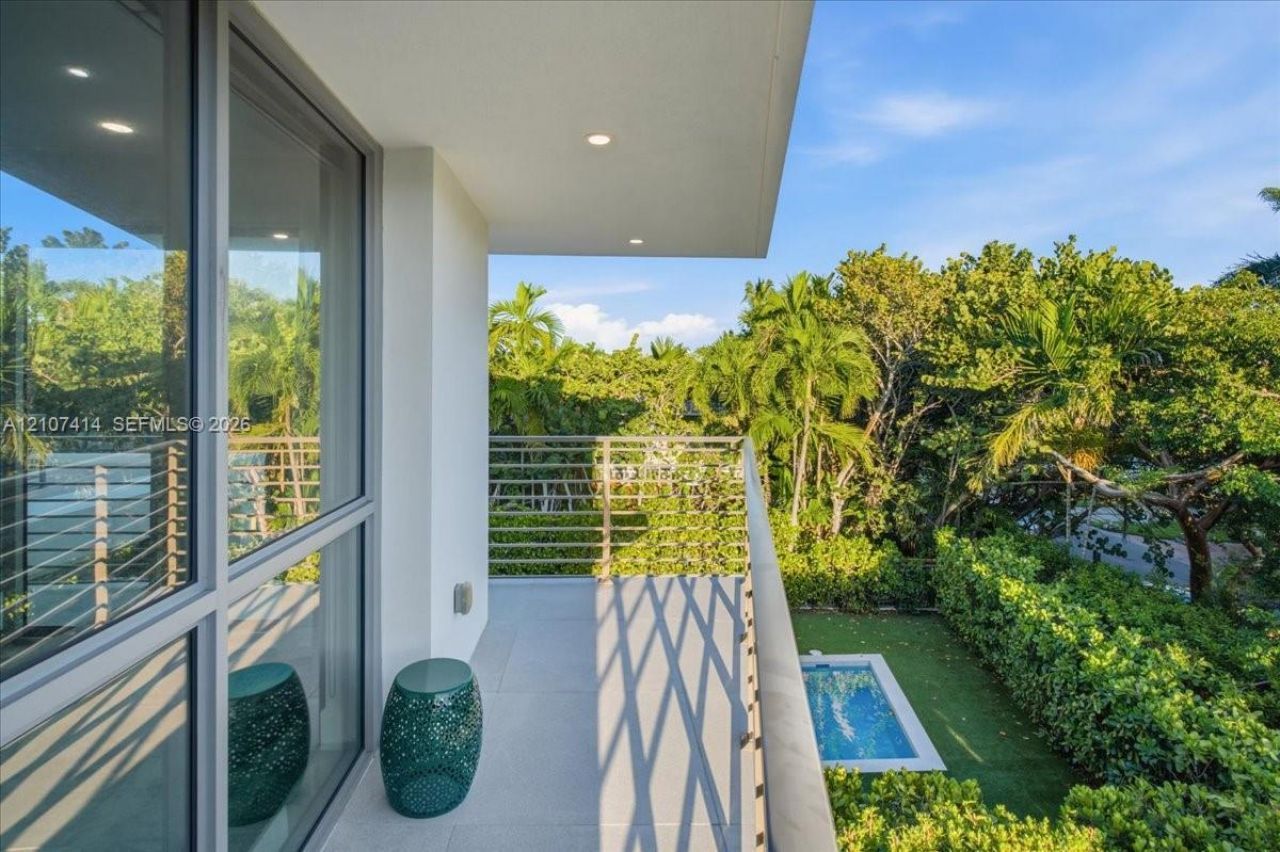 315 Cypress Dr , Key Biscayne, FL 33149 Photo