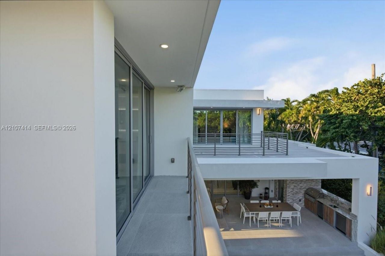 315 Cypress Dr , Key Biscayne, FL 33149 Photo
