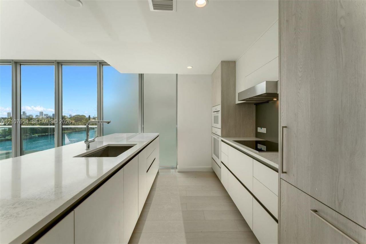 9201 E Bay Harbor Dr , Unit 501, Bay Harbor Islands, FL 33154 Photo