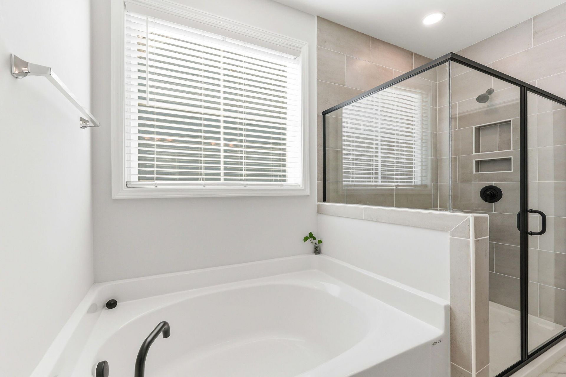 764 Opal Wing Street Photo 14