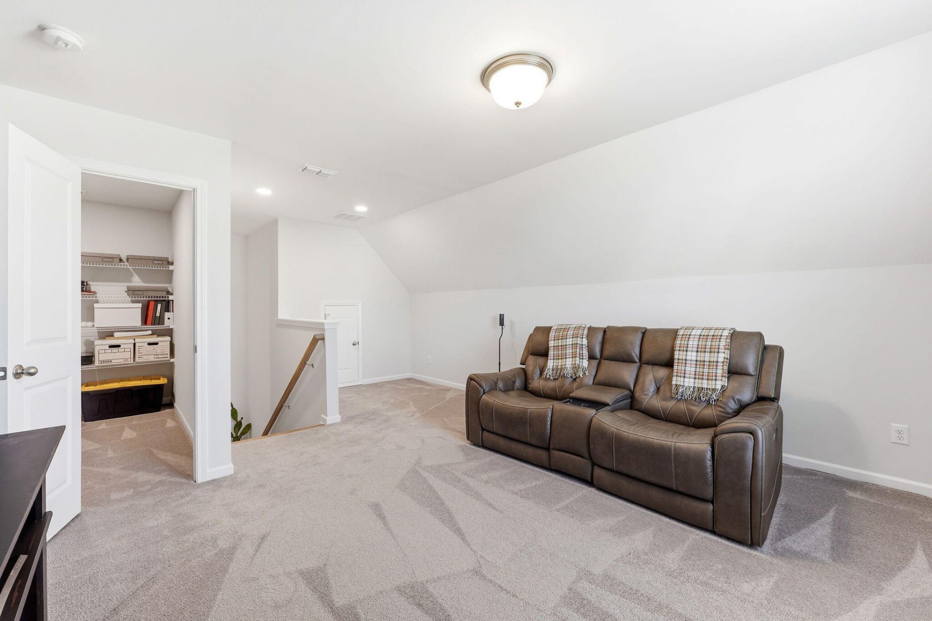 764 Opal Wing Street Photo 18