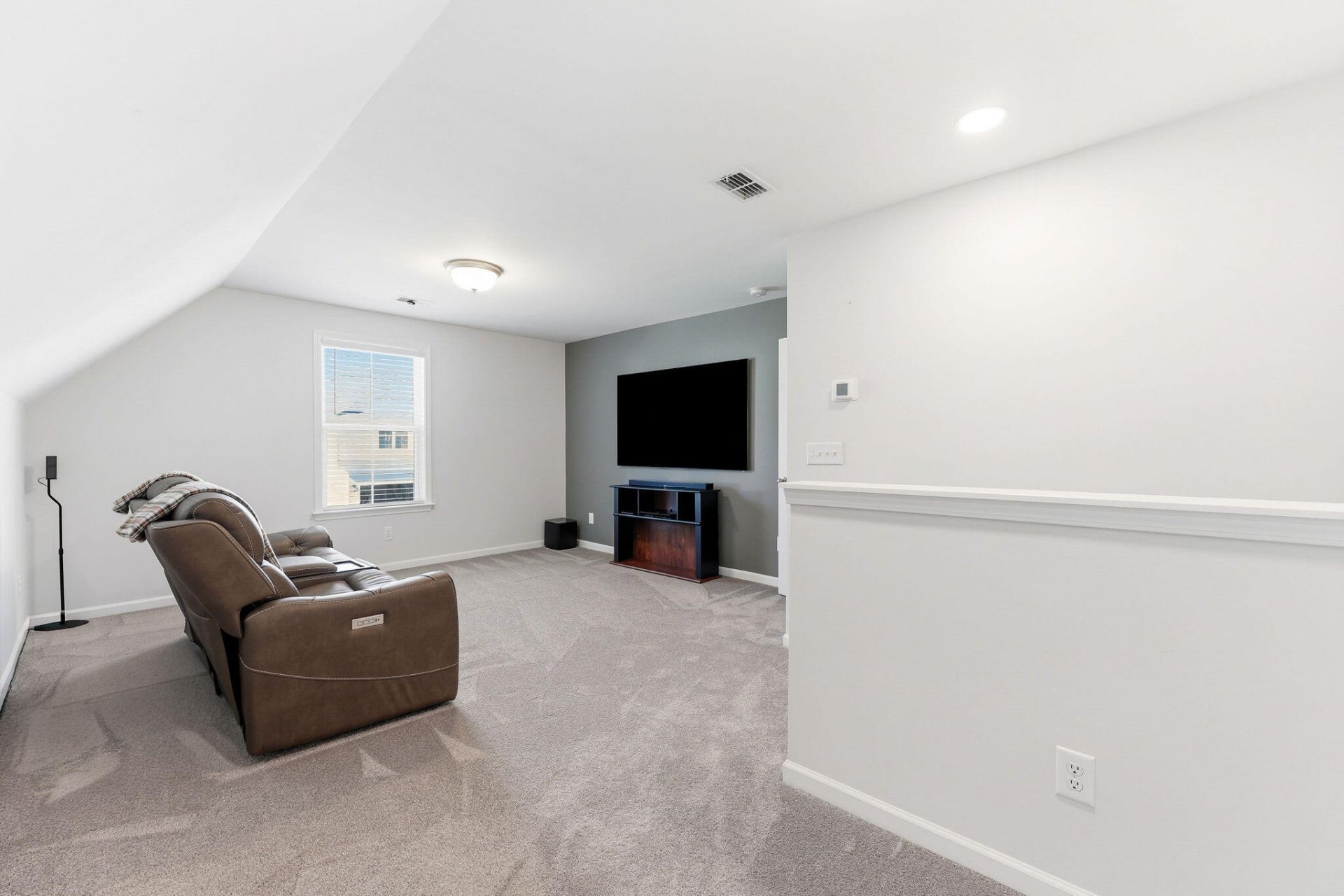 764 Opal Wing Street Photo 19