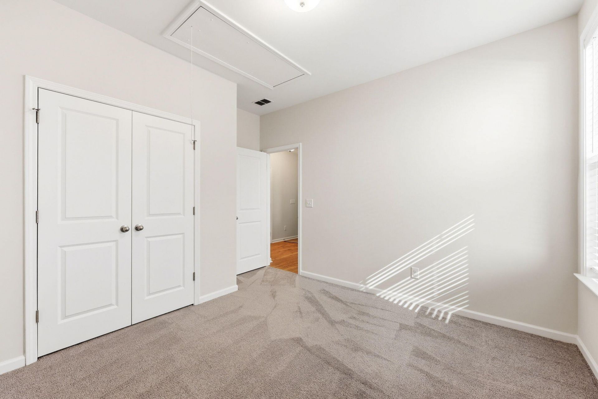 764 Opal Wing Street Photo 22
