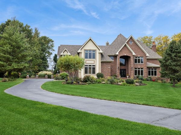 6 Fawn Ridge Drive , Oakwood Hills, IL 60013