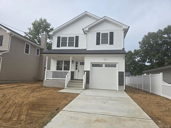 127 Frederick Avenue , Roosevelt, NY 11575