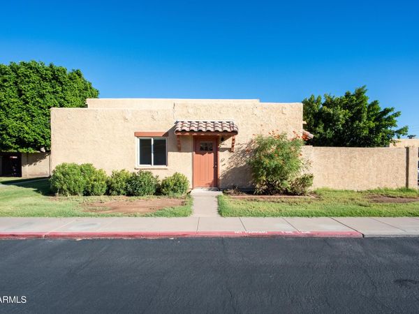 948 S Alma School Road, Unit 136, Mesa, AZ 85210