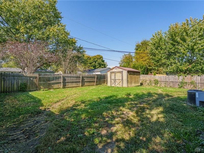 27 Adolpha Avenue, New Lebanon, OH 45345 Photo 10