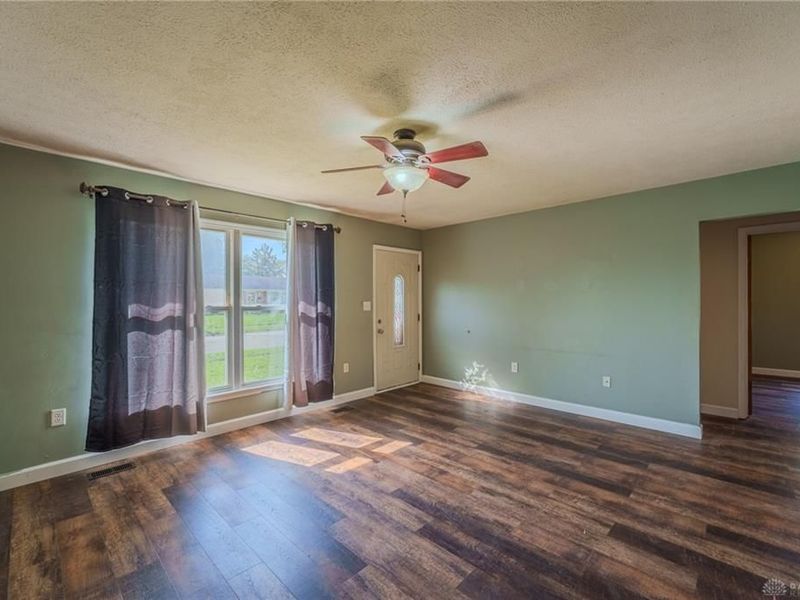 27 Adolpha Avenue, New Lebanon, OH 45345 Photo 13