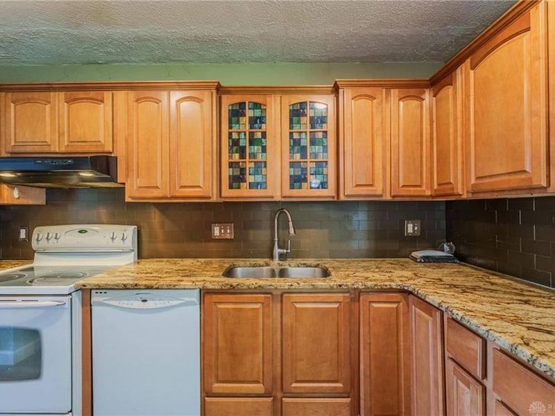 27 Adolpha Avenue, New Lebanon, OH 45345 Photo 15