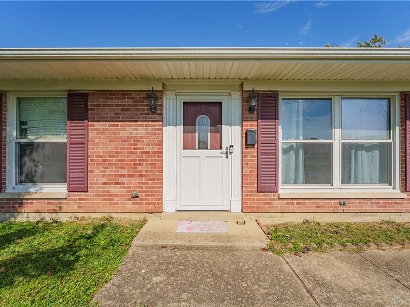 27 Adolpha Avenue, New Lebanon, OH 45345 Photo 5