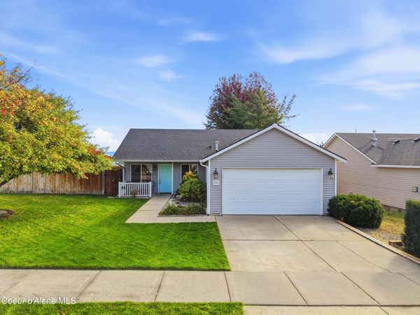 2768 E Knapp CIR , Post Falls, ID 83854