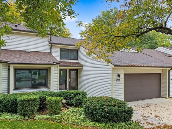 2313 Linda Circle, Urbandale, IA 50322