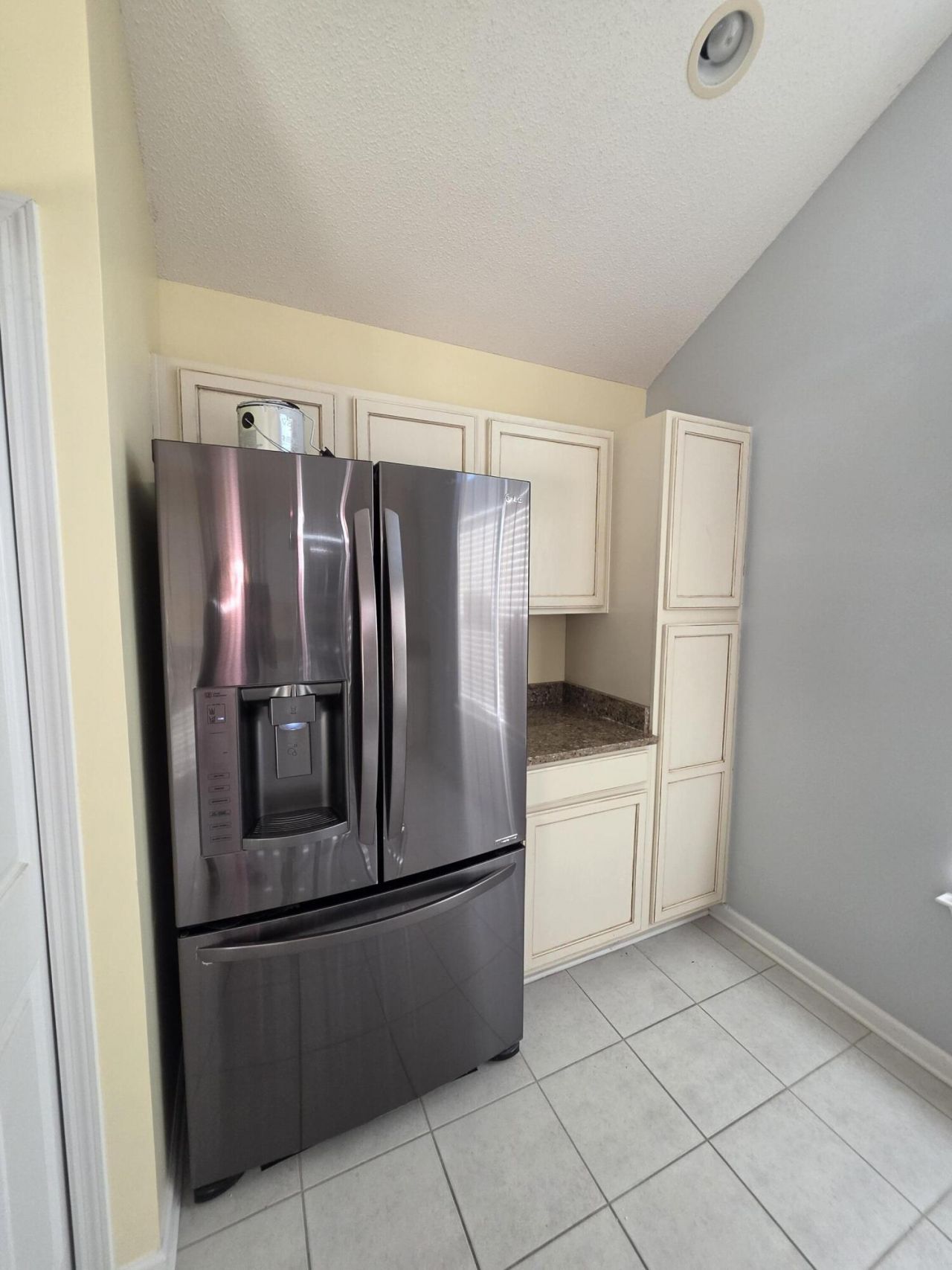 143 Darcy Avenue Photo 10