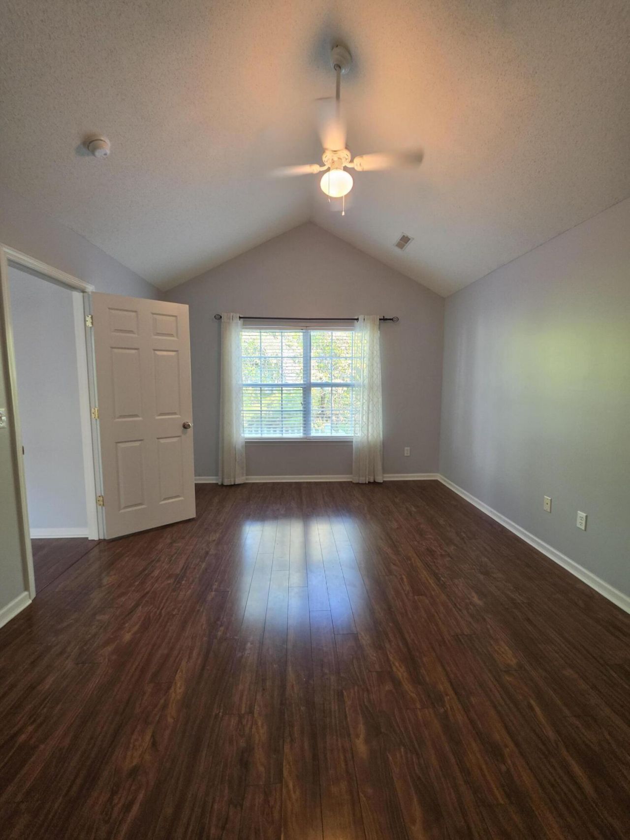143 Darcy Avenue Photo 14