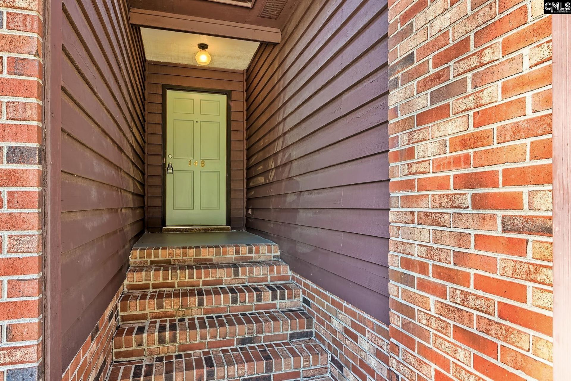 148 Westport Drive  Photo 4