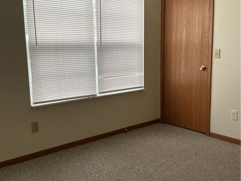 2832 Benford Lane, Youngstown, OH 44505 Photo 6