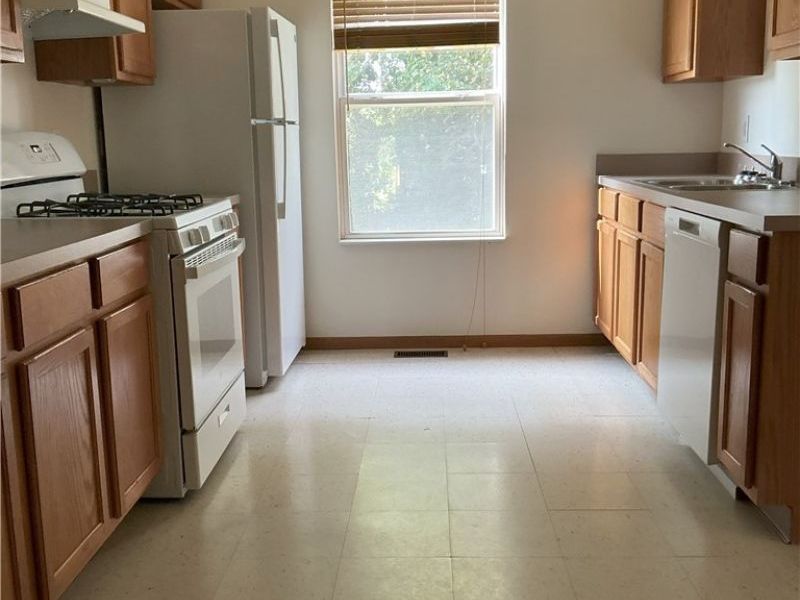 523 Broadway Avenue, Youngstown, OH 44510 Photo 11