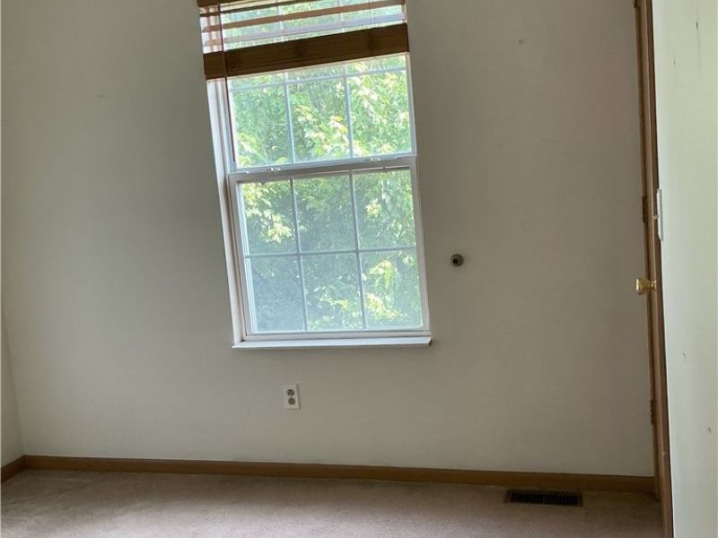 523 Broadway Avenue, Youngstown, OH 44510 Photo 16