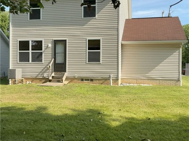 523 Broadway Avenue, Youngstown, OH 44510 Photo 3