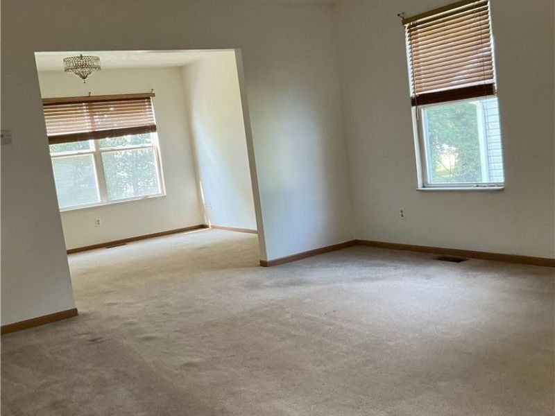 523 Broadway Avenue, Youngstown, OH 44510 Photo 4