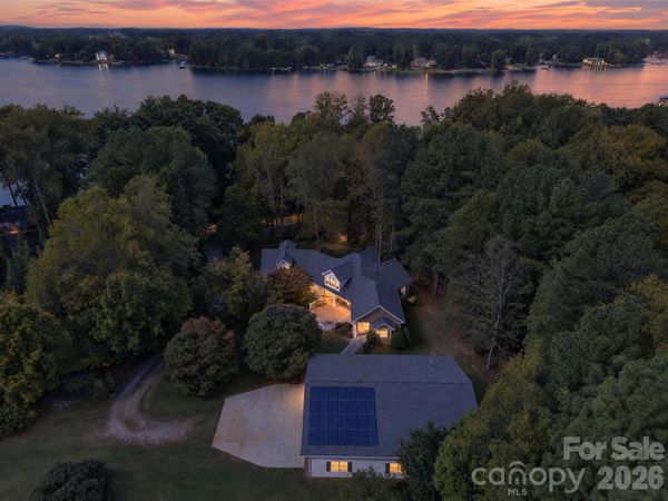 321 Normandy Road , Mooresville, NC 28117