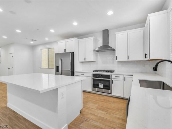8213 Dwayne Frye Street , Las Vegas, NV 89148