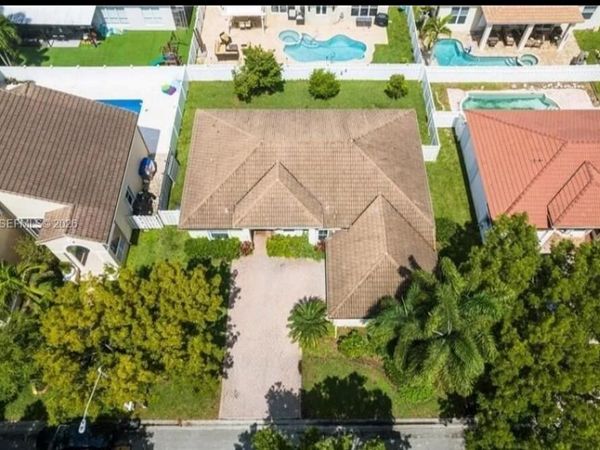 5333 SW 34th Ave , Hollywood, FL 33312