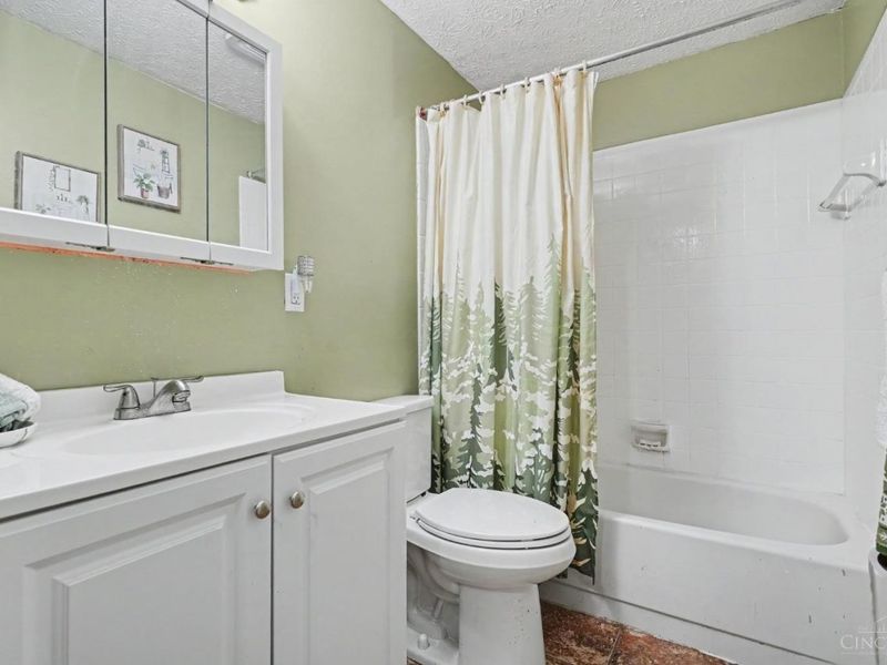 11614 New Hope Drive, Forest Park, OH 45240 Photo 11