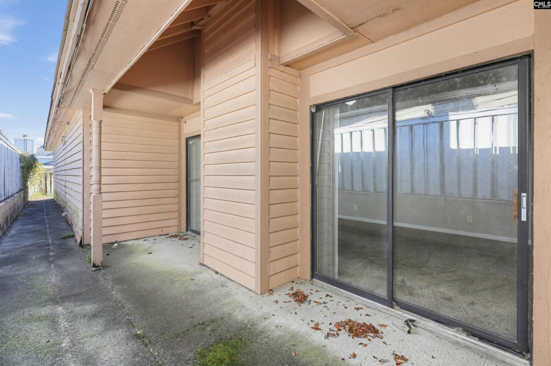 7 Walking Horse Court  Photo 27