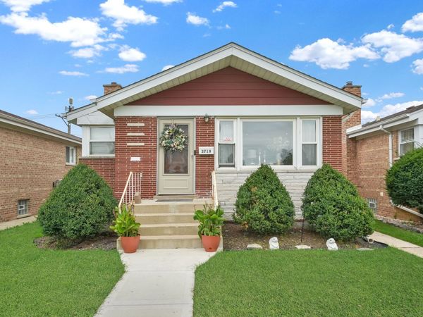 3719 W 66th Place , Chicago, IL 60629