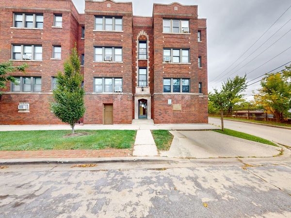 904 S Elmwood Avenue, Unit 3, Oak Park, IL 60304